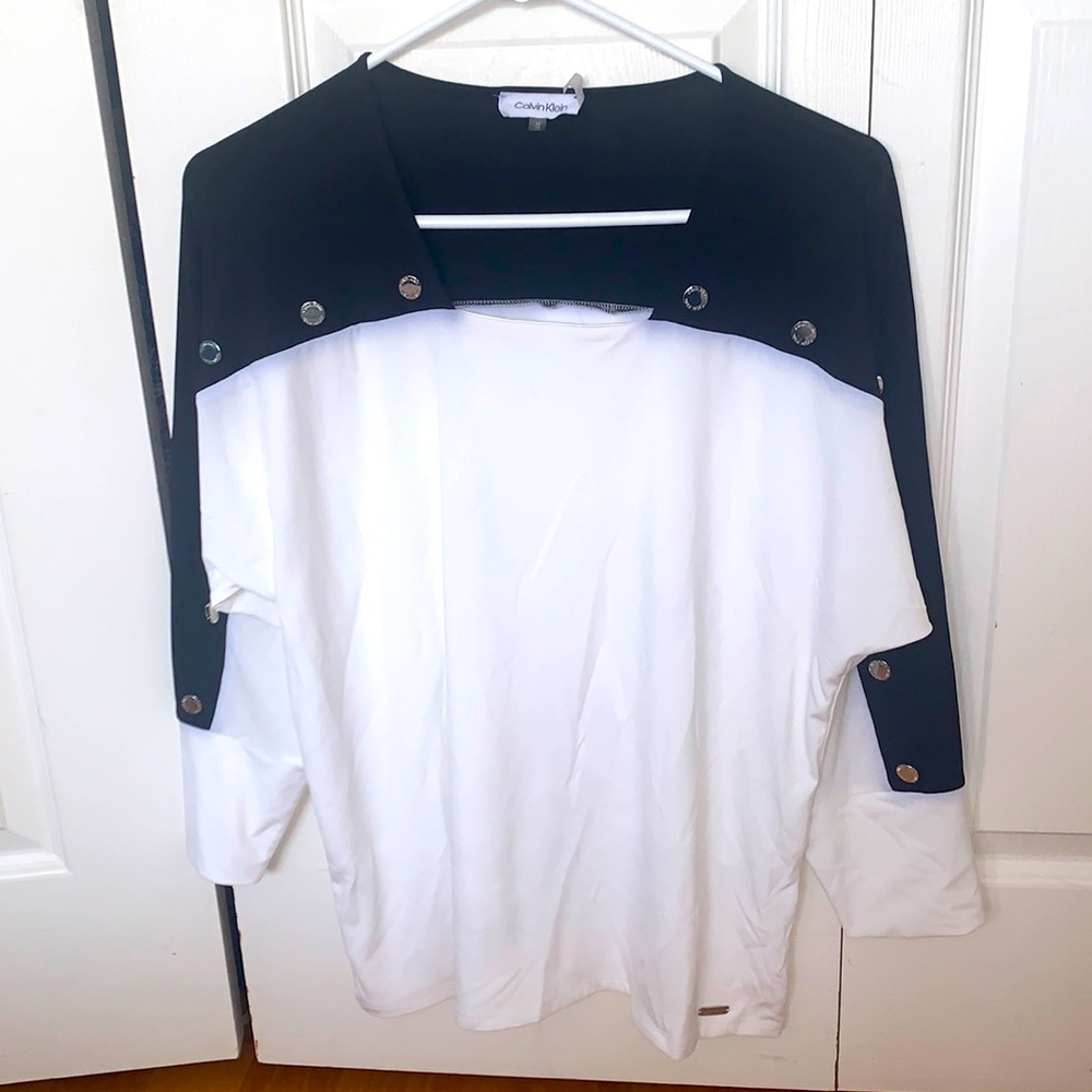 Calvin Klein size medium long sleeve blouse buttons square neck black and white